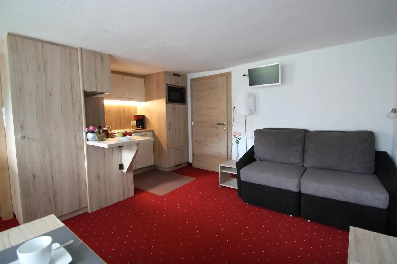 Haus Sonnenhang Solden 2*,  Austria